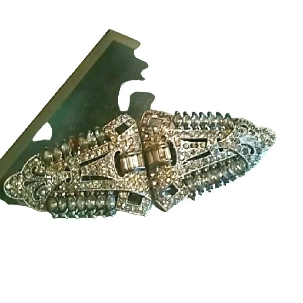 VINTAGE Stamped Authentic Brooch Estate Coat Pin Rhinestone Leaf Brooch Antique